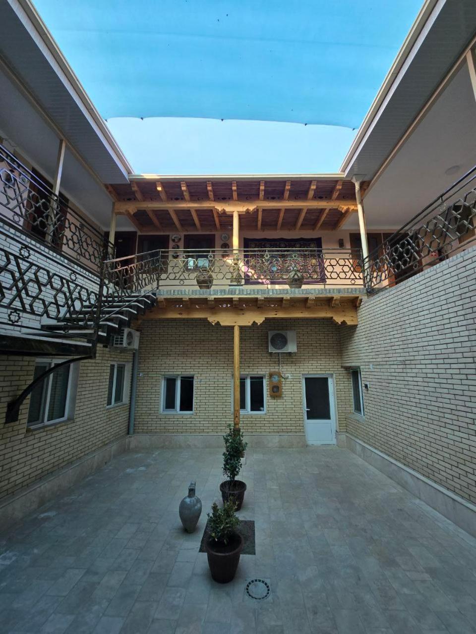 בוקורו Havas Guest House מראה חיצוני תמונה