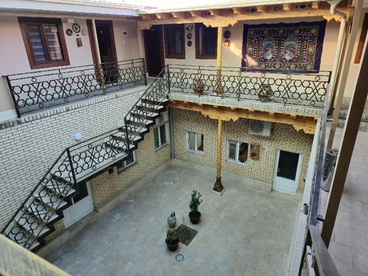 בוקורו Havas Guest House מראה חיצוני תמונה