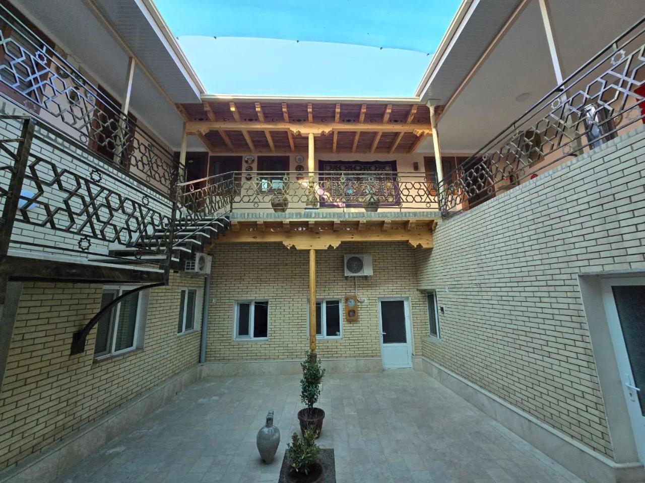 בוקורו Havas Guest House מראה חיצוני תמונה