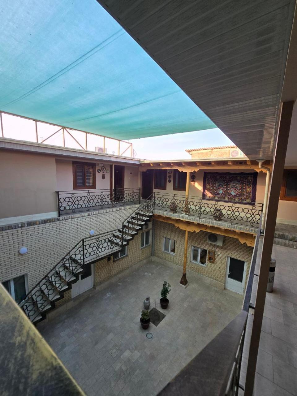 בוקורו Havas Guest House מראה חיצוני תמונה